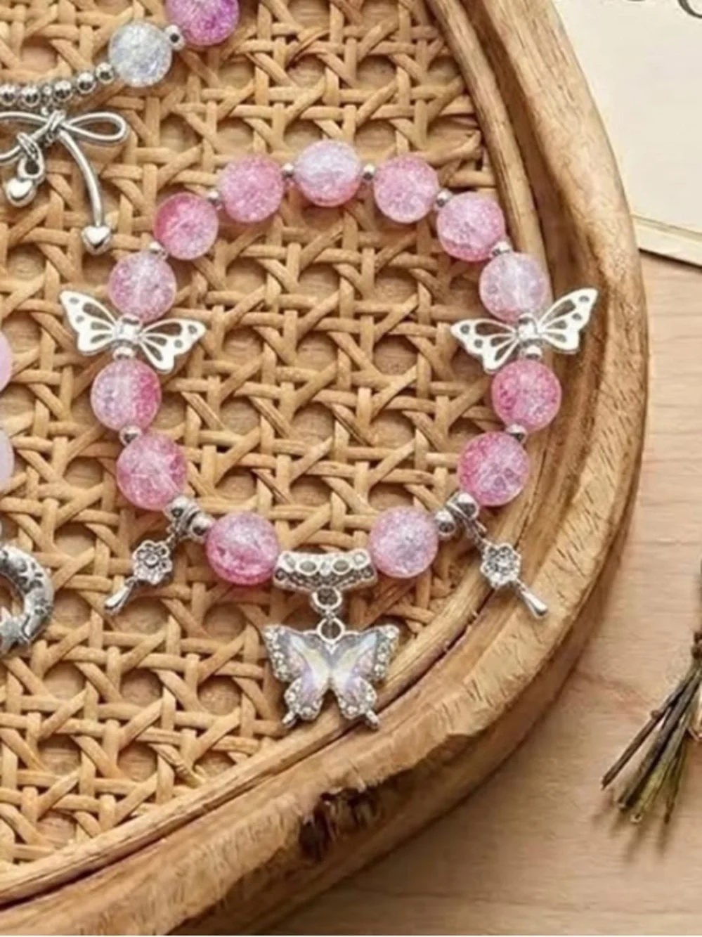 🆕New Pink Crackle Glass Beaded Bracelet 3 Piece Set w/Charms